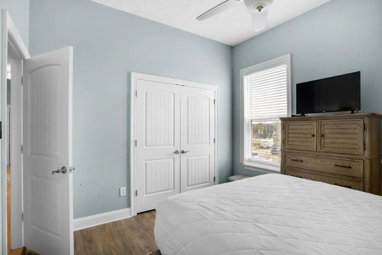Vista Del Mar I - Best Day 202 Panama City Beach Holiday home
